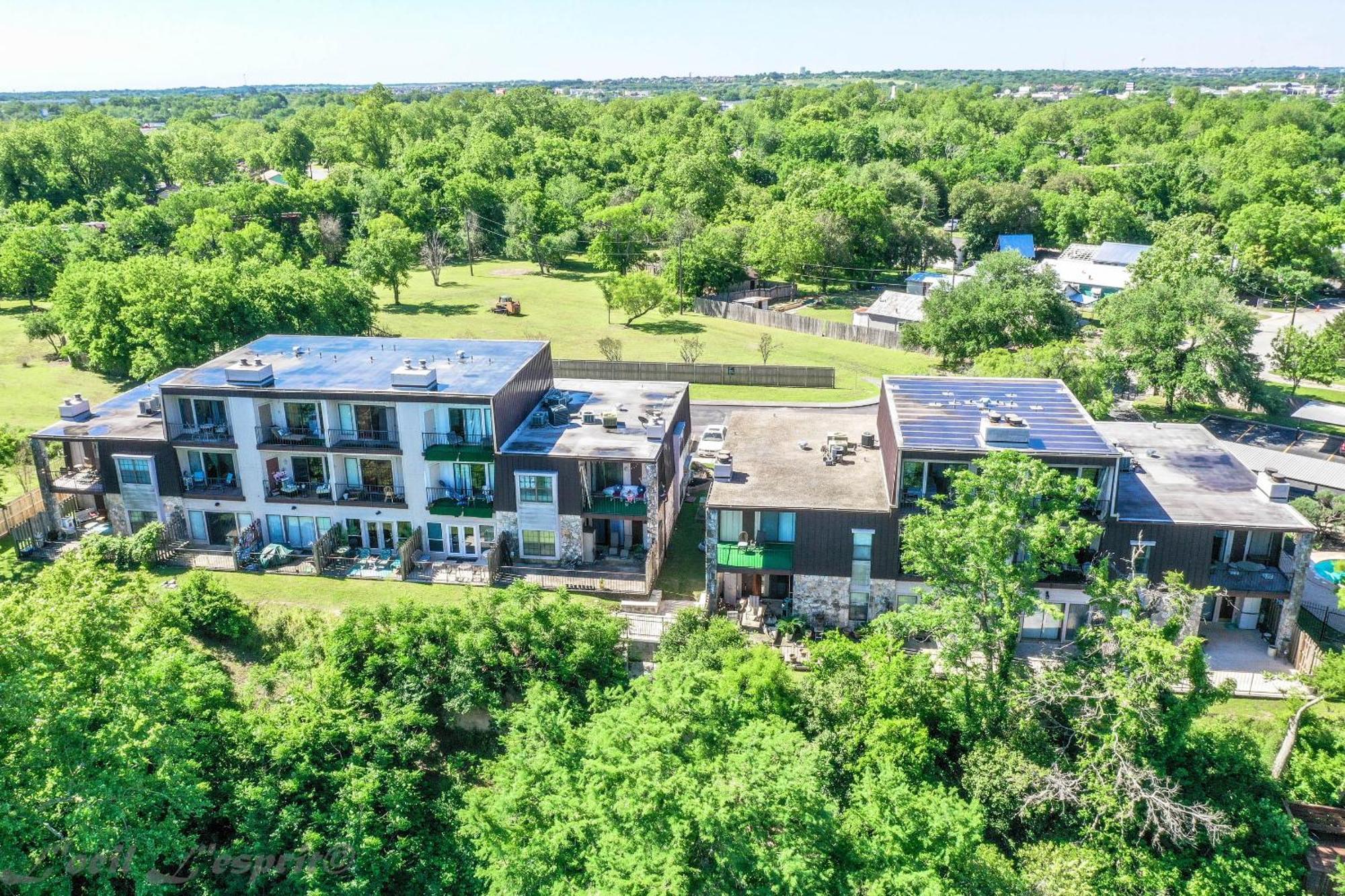 Ss 4B Riverside Condo ニューブラウンフェルズ エクステリア 写真